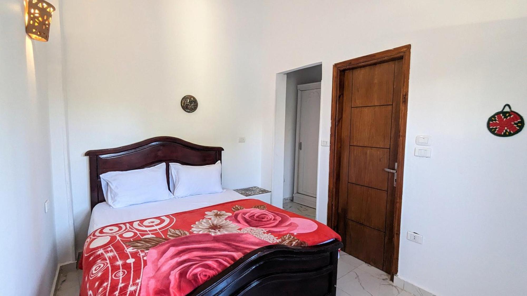 Yasmine Guest House Luxor Habitación foto